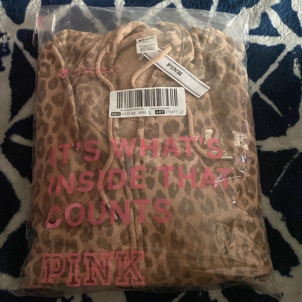 PINK Victoria’s Secret Ivy Fleece Campus Full-Zip Hoodie Leopard - Picture 4 of 7
